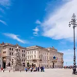 Piazza Unita House Апартаменты