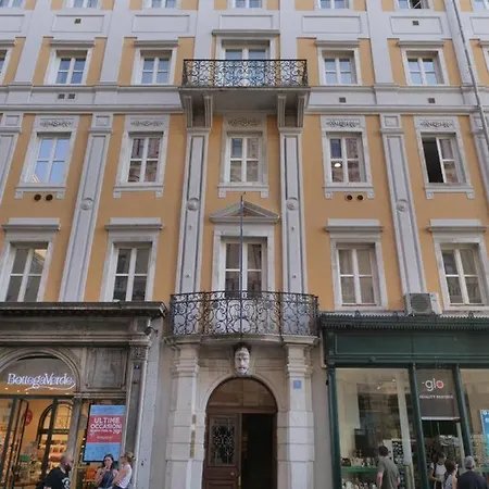 Piazza Unita House Apartman *