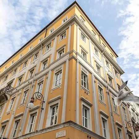 Апартаменты Piazza Unita House *